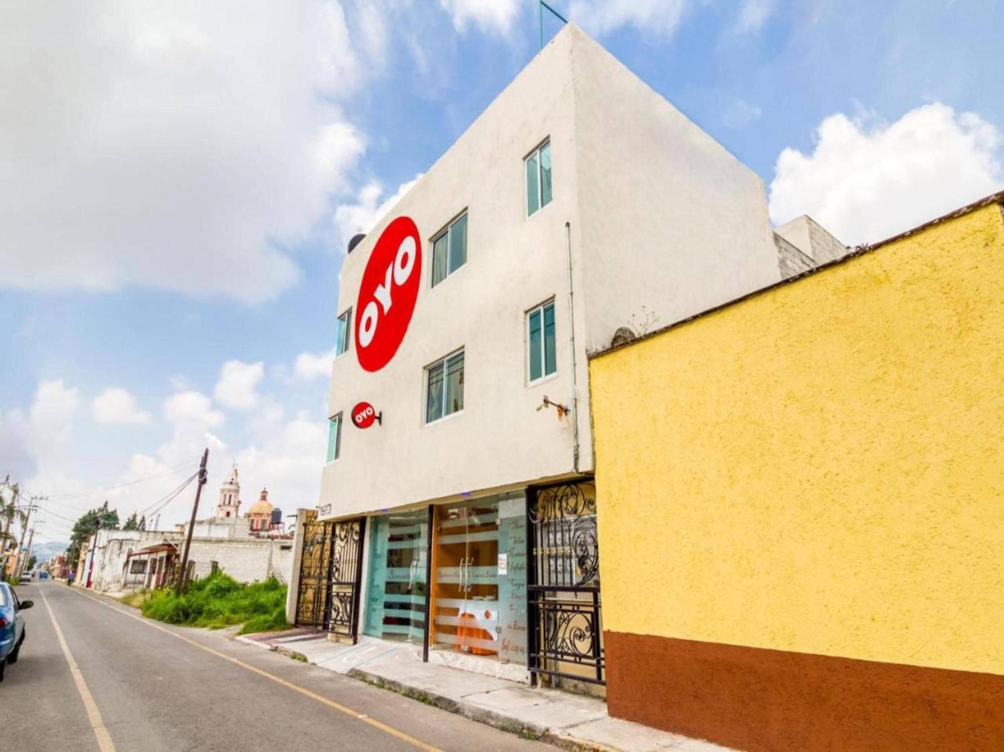 Oyo Hotel Familiar Tollan Cholula Exterior foto